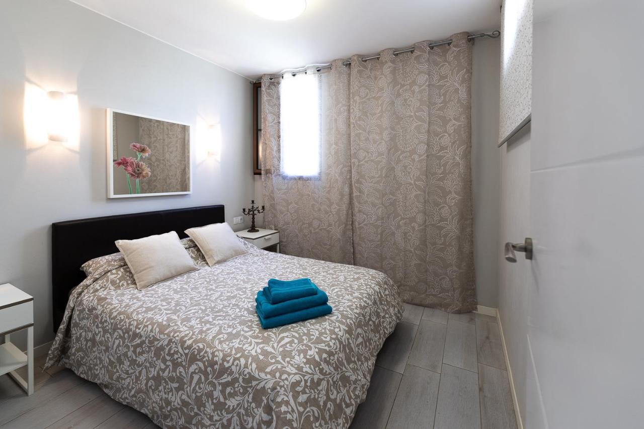 Detached 3-Story Home, Seafront And Central Playa de las Americas (Tenerife) Zewnętrze zdjęcie