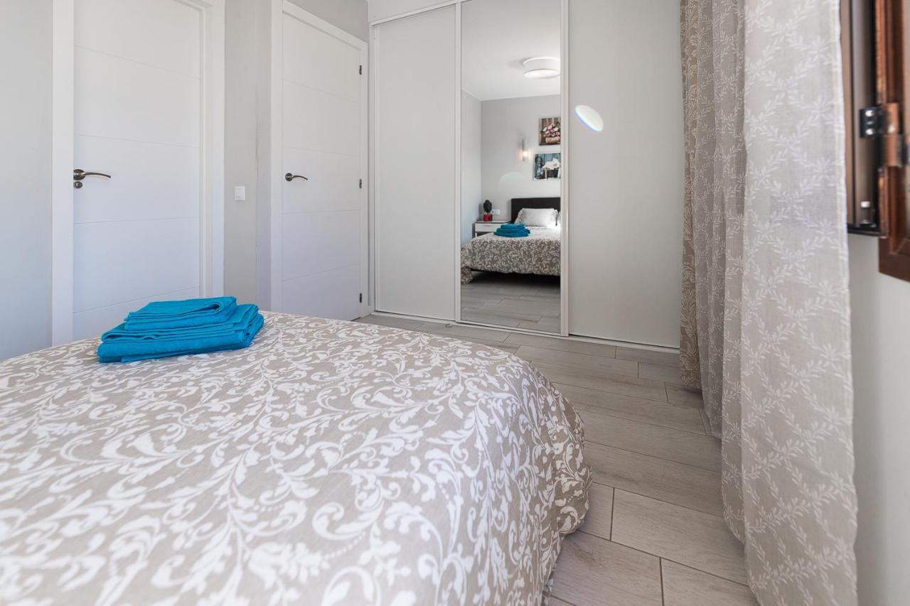Detached 3-Story Home, Seafront And Central Playa de las Americas (Tenerife) Zewnętrze zdjęcie